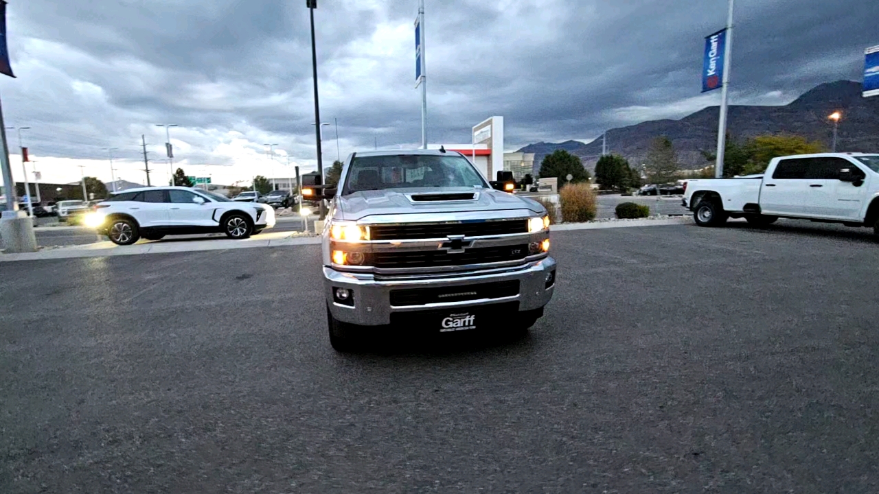 2019 Chevrolet Silverado 3500HD LTZ 6