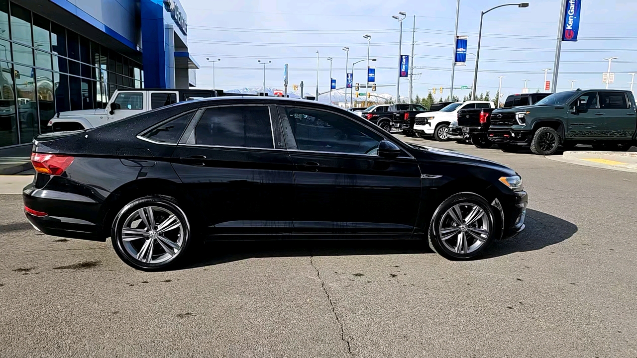 2019 Volkswagen Jetta R-Line 6