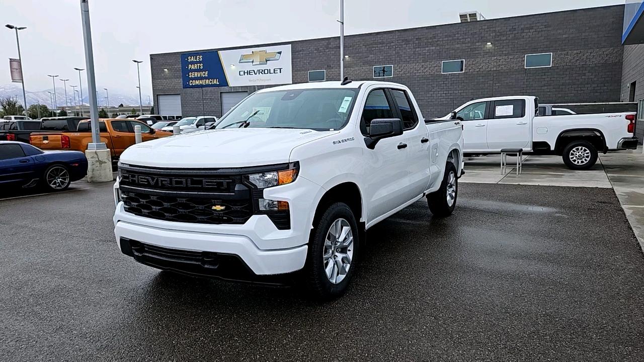 2025 Chevrolet Silverado 1500 Custom 1