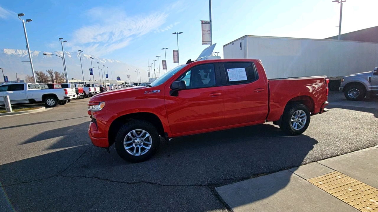 2022 Chevrolet Silverado 1500 RST 2