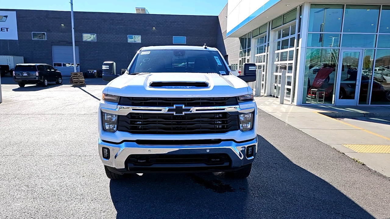 2025 Chevrolet Silverado 3500HD LT 26