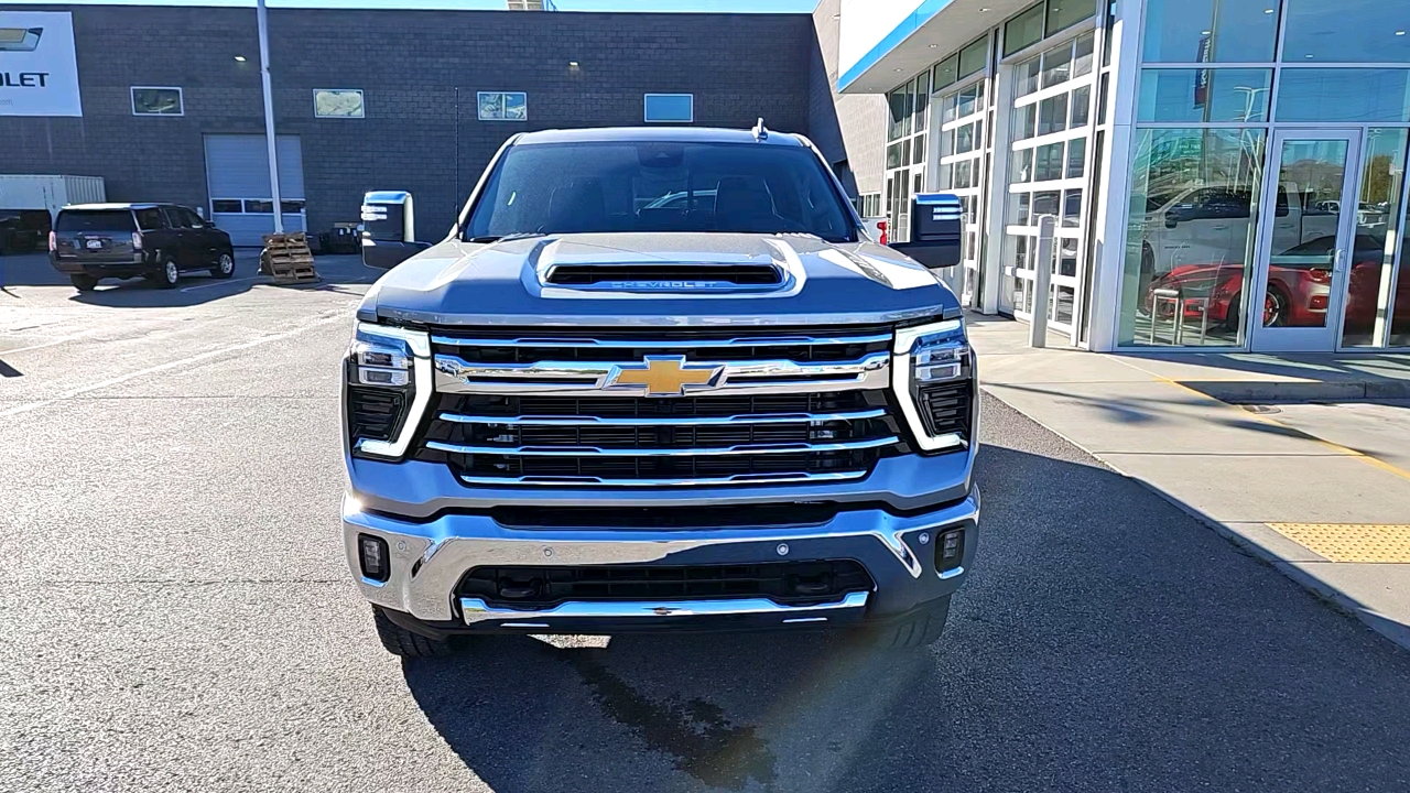 2025 Chevrolet Silverado 3500HD LTZ 31