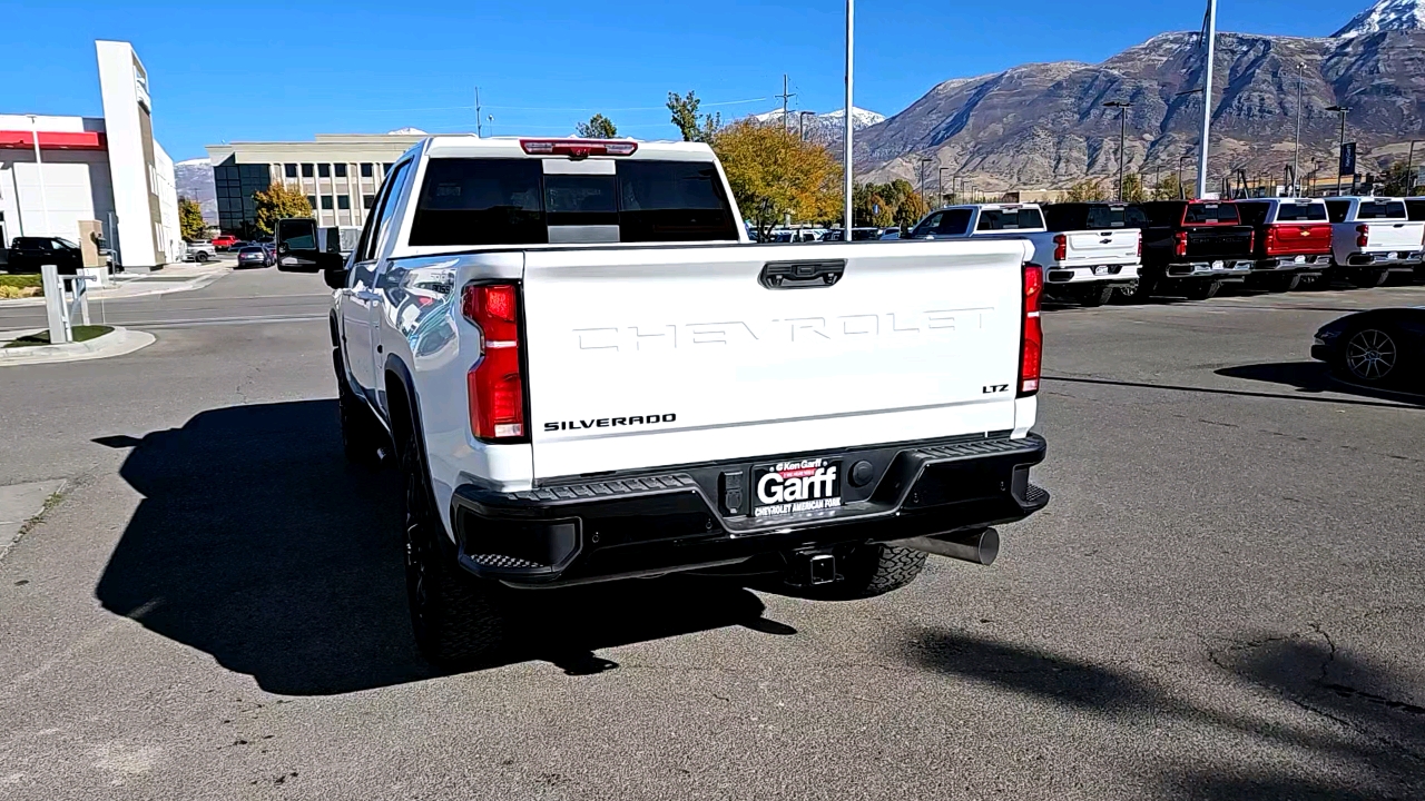 2025 Chevrolet Silverado 3500HD LTZ 4