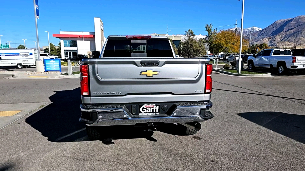 2025 Chevrolet Silverado 3500HD LTZ 4