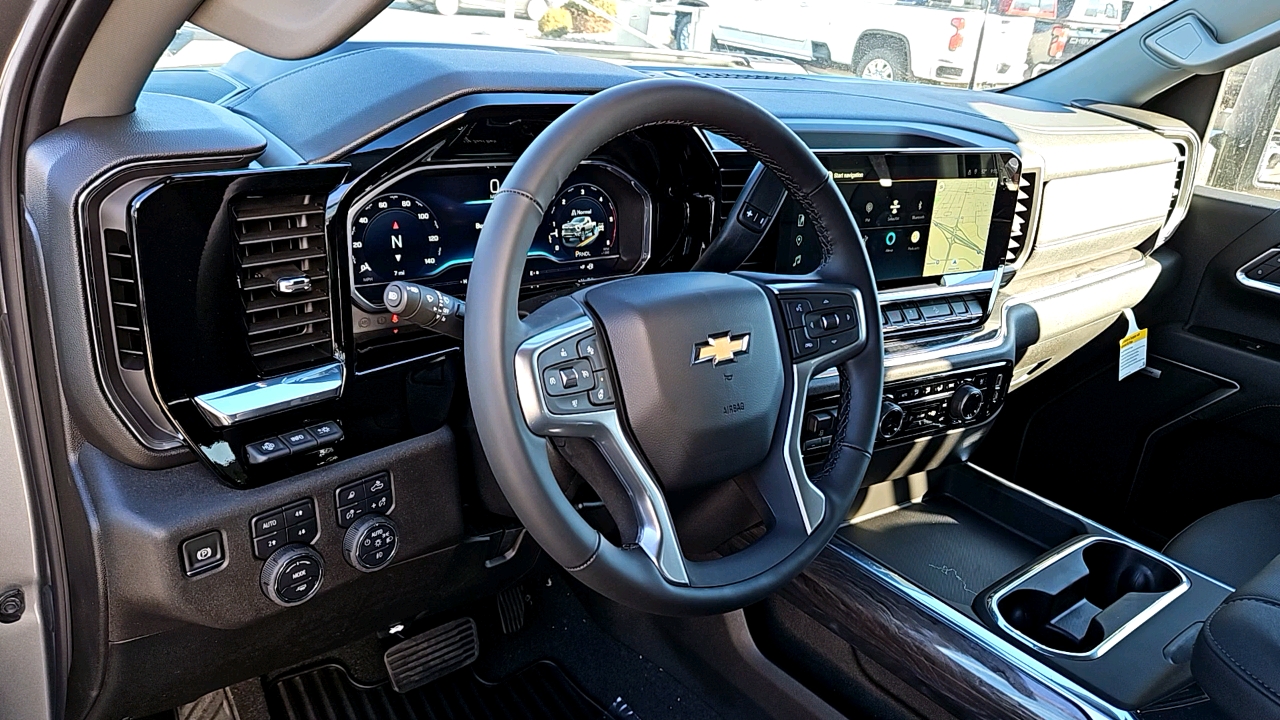 2025 Chevrolet Silverado 3500HD LTZ 11