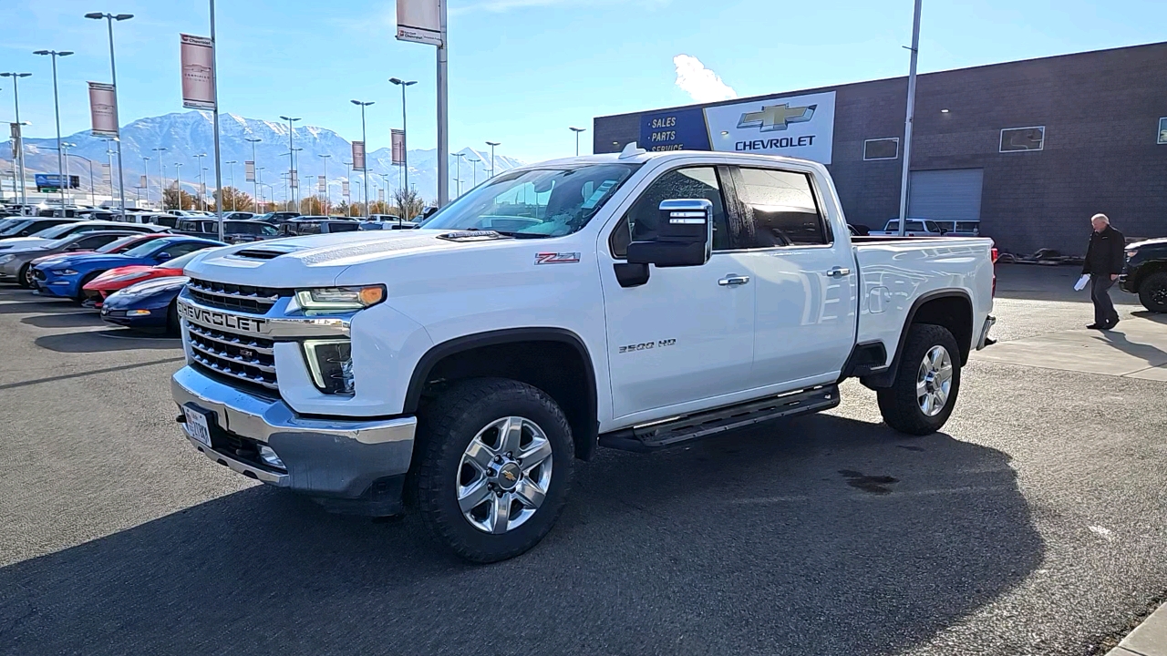 2022 Chevrolet Silverado 3500HD LTZ 2