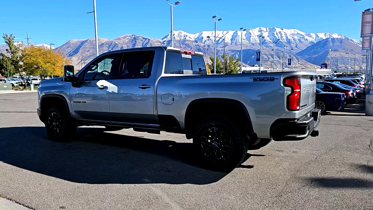 2025 Chevrolet Silverado 3500HD LTZ 3