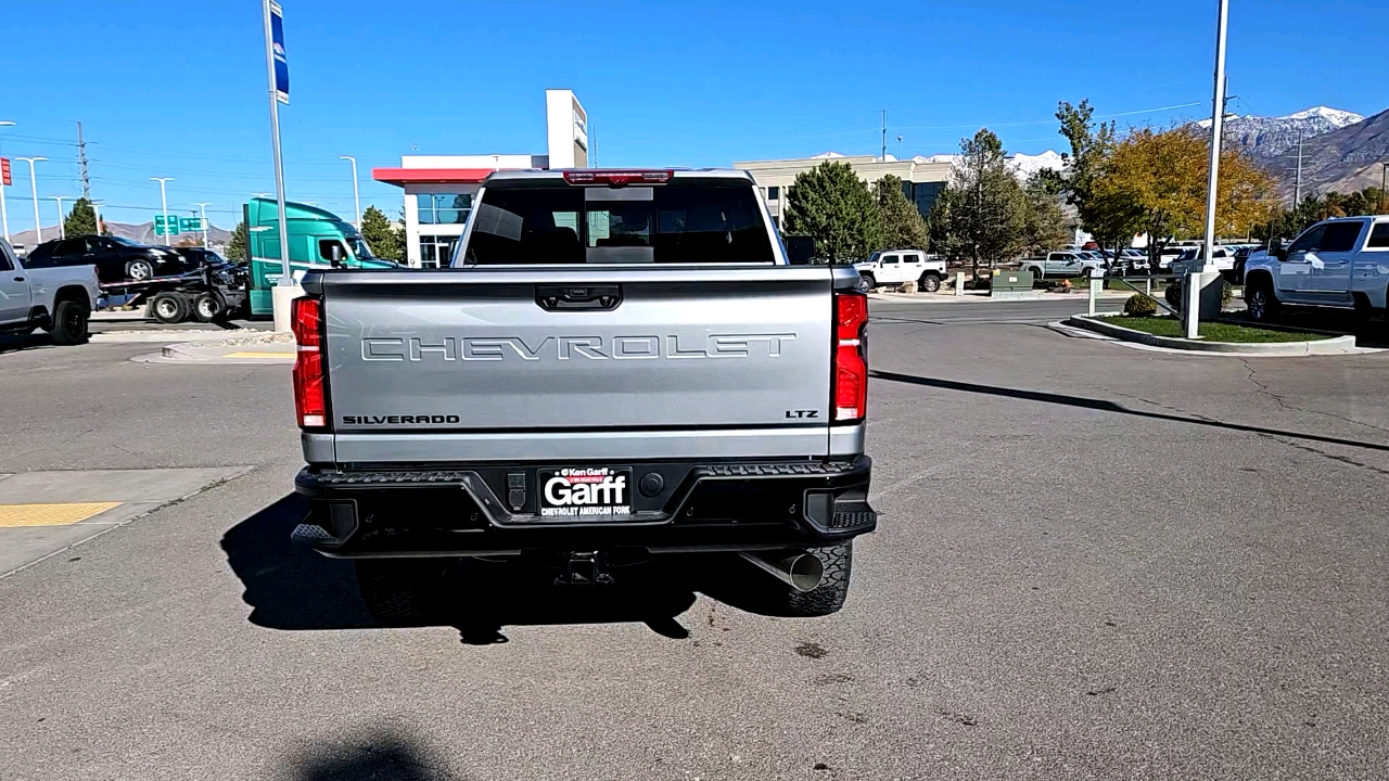 2025 Chevrolet Silverado 3500HD LTZ 4