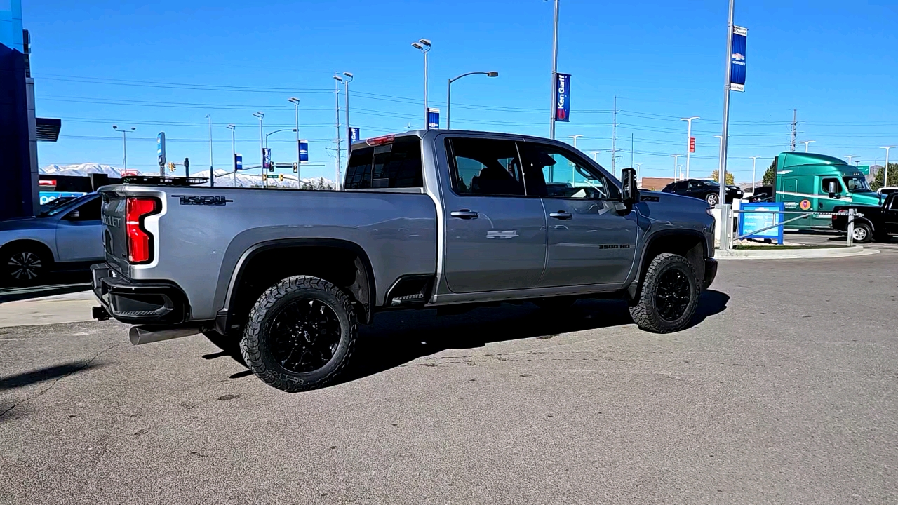 2025 Chevrolet Silverado 3500HD LTZ 5