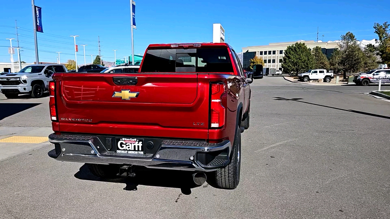 2025 Chevrolet Silverado 3500HD LTZ 4