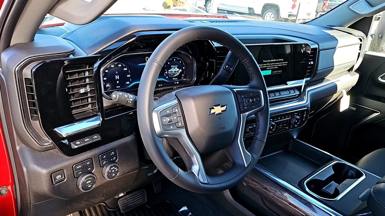 2025 Chevrolet Silverado 3500HD LTZ 9