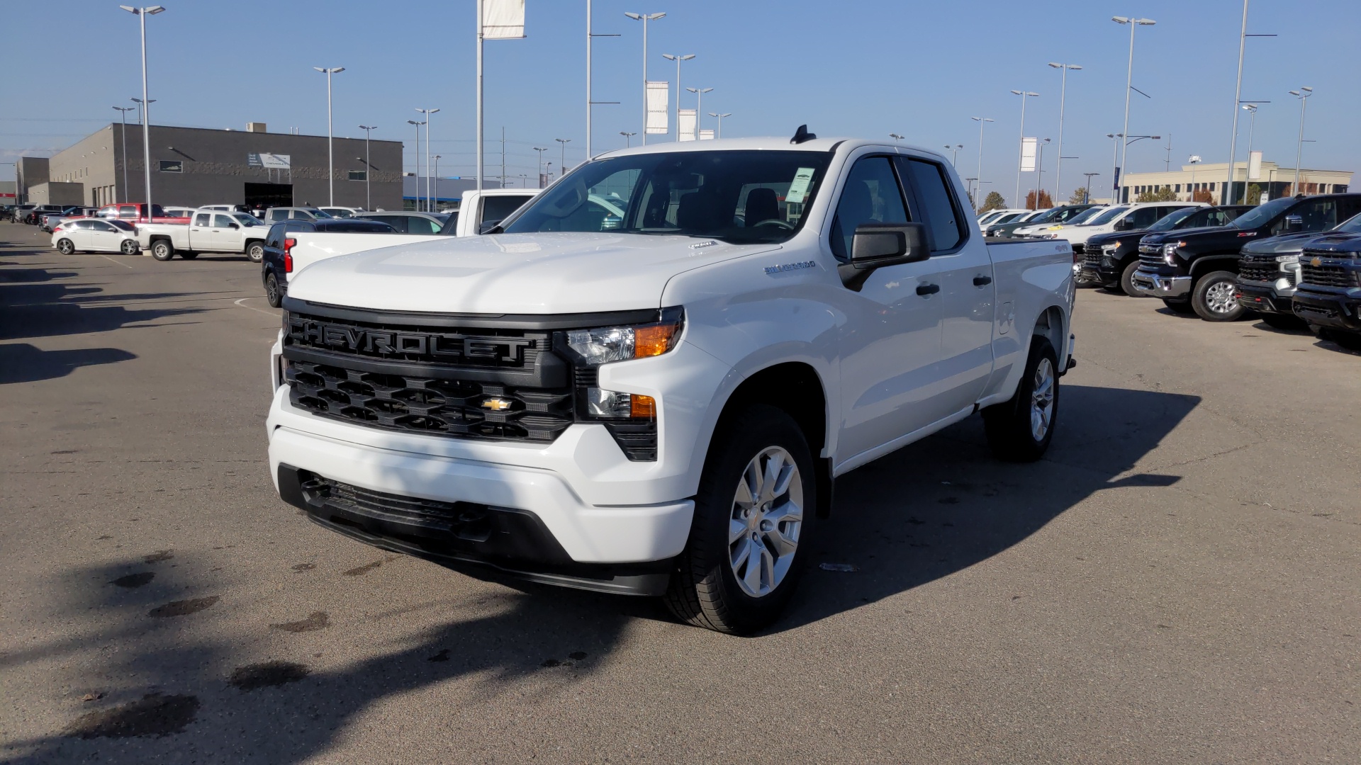 2025 Chevrolet Silverado 1500 Custom 1