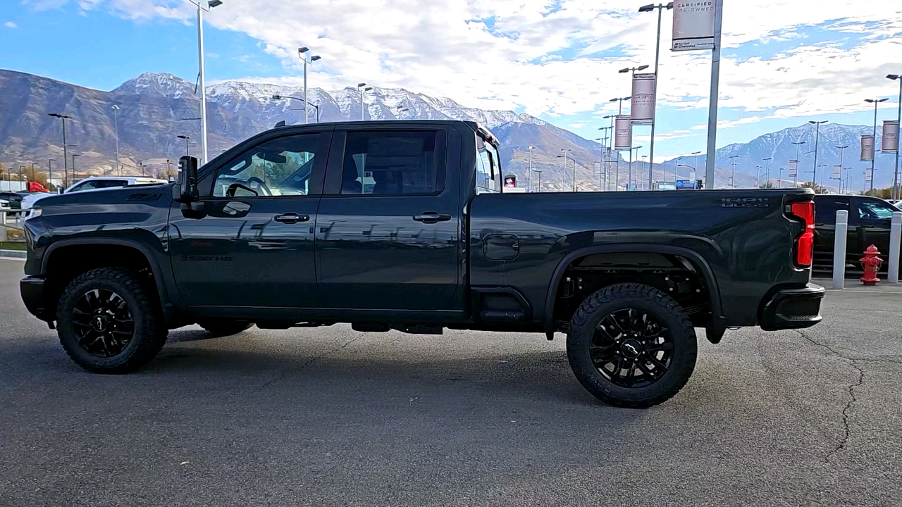 2025 Chevrolet Silverado 3500HD LT 3