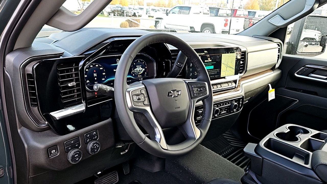 2025 Chevrolet Silverado 3500HD LT 11