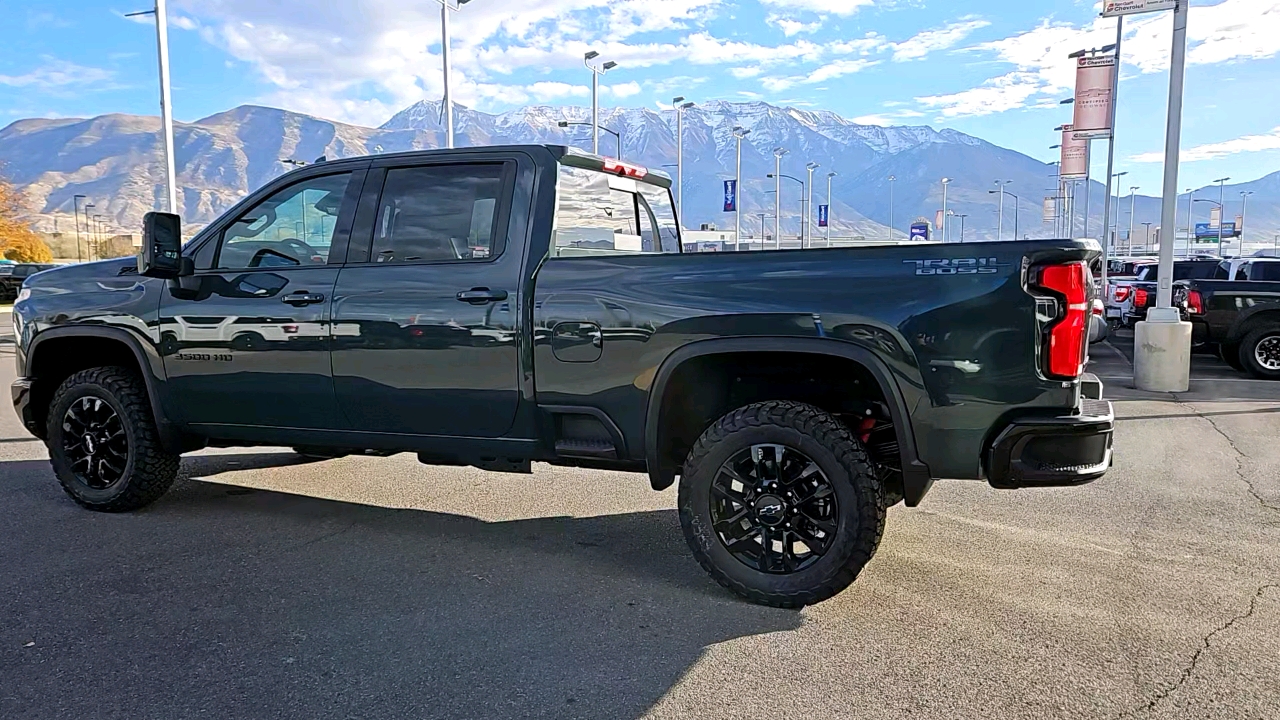 2025 Chevrolet Silverado 3500HD LTZ 3