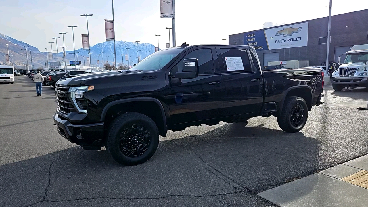 2024 Chevrolet Silverado 2500HD LTZ 2