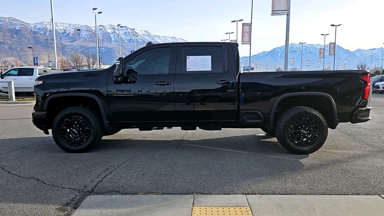 2024 Chevrolet Silverado 2500HD LTZ 3