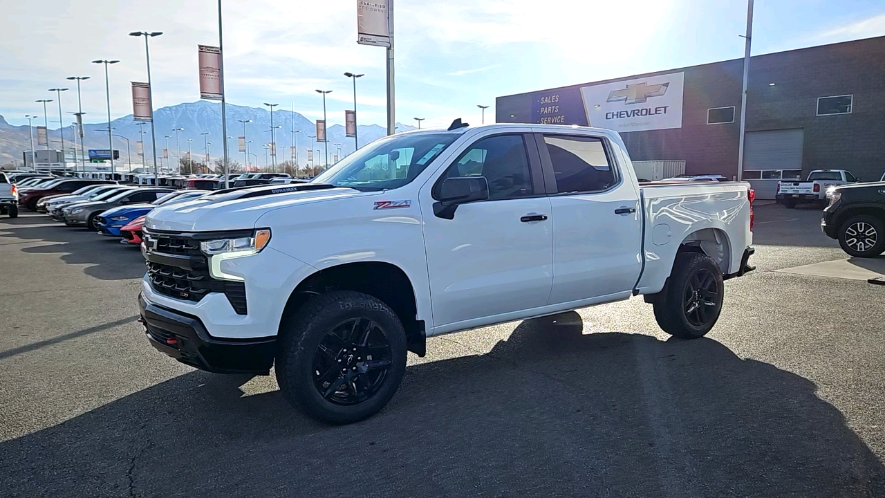 2025 Chevrolet Silverado 1500 LT Trail Boss 2