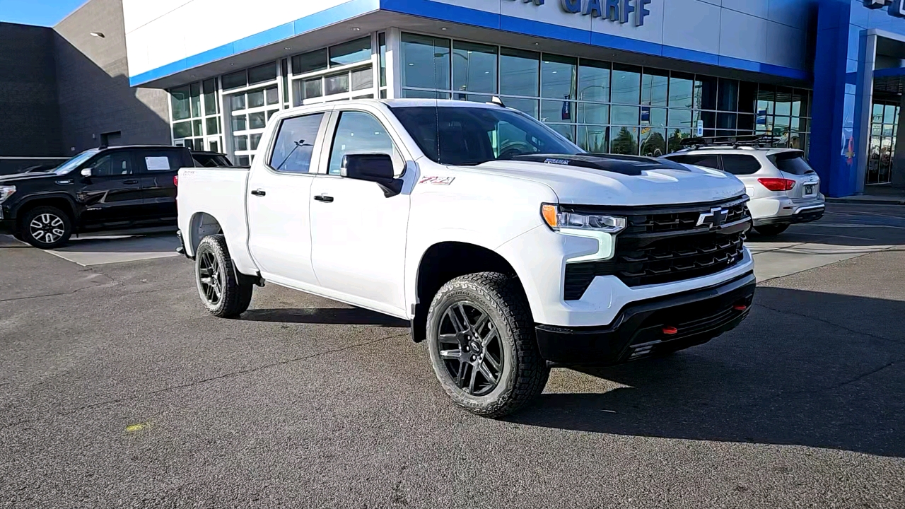 2025 Chevrolet Silverado 1500 LT Trail Boss 8