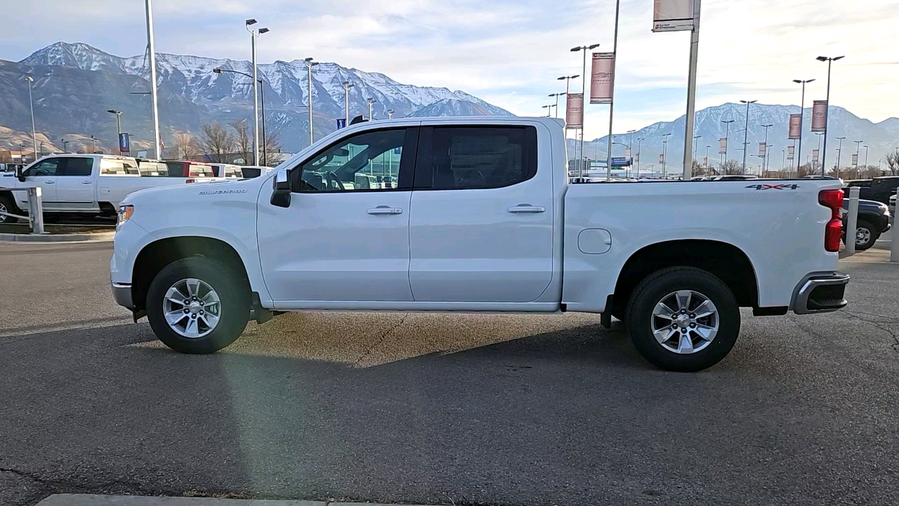 2025 Chevrolet Silverado 1500 LT 3