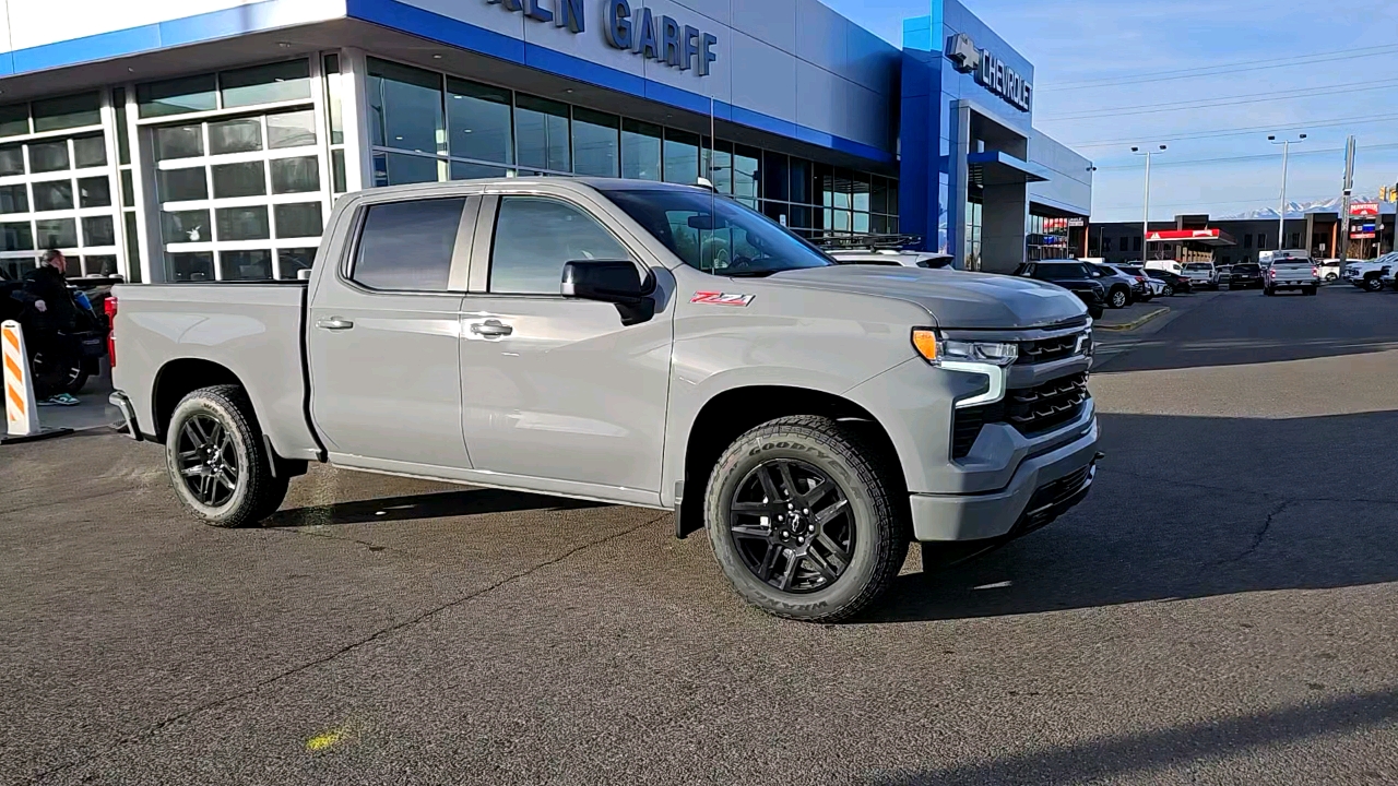 2025 Chevrolet Silverado 1500 RST 8