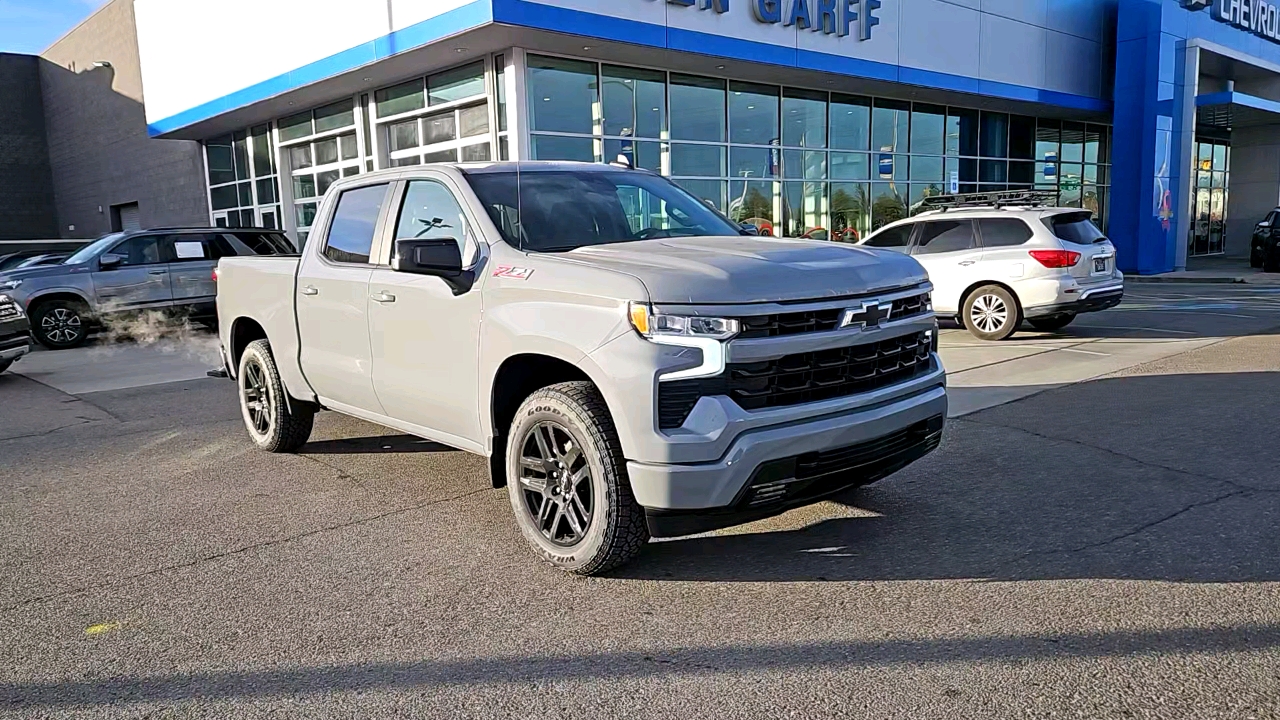 2025 Chevrolet Silverado 1500 RST 8