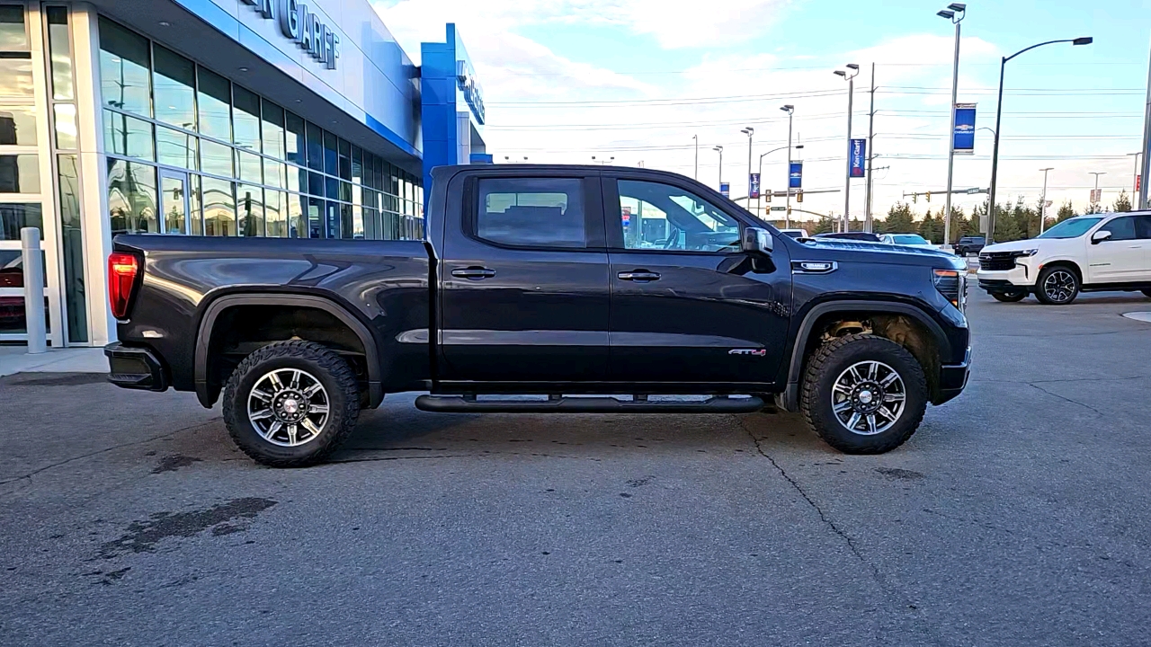 2024 GMC Sierra 1500 AT4 5