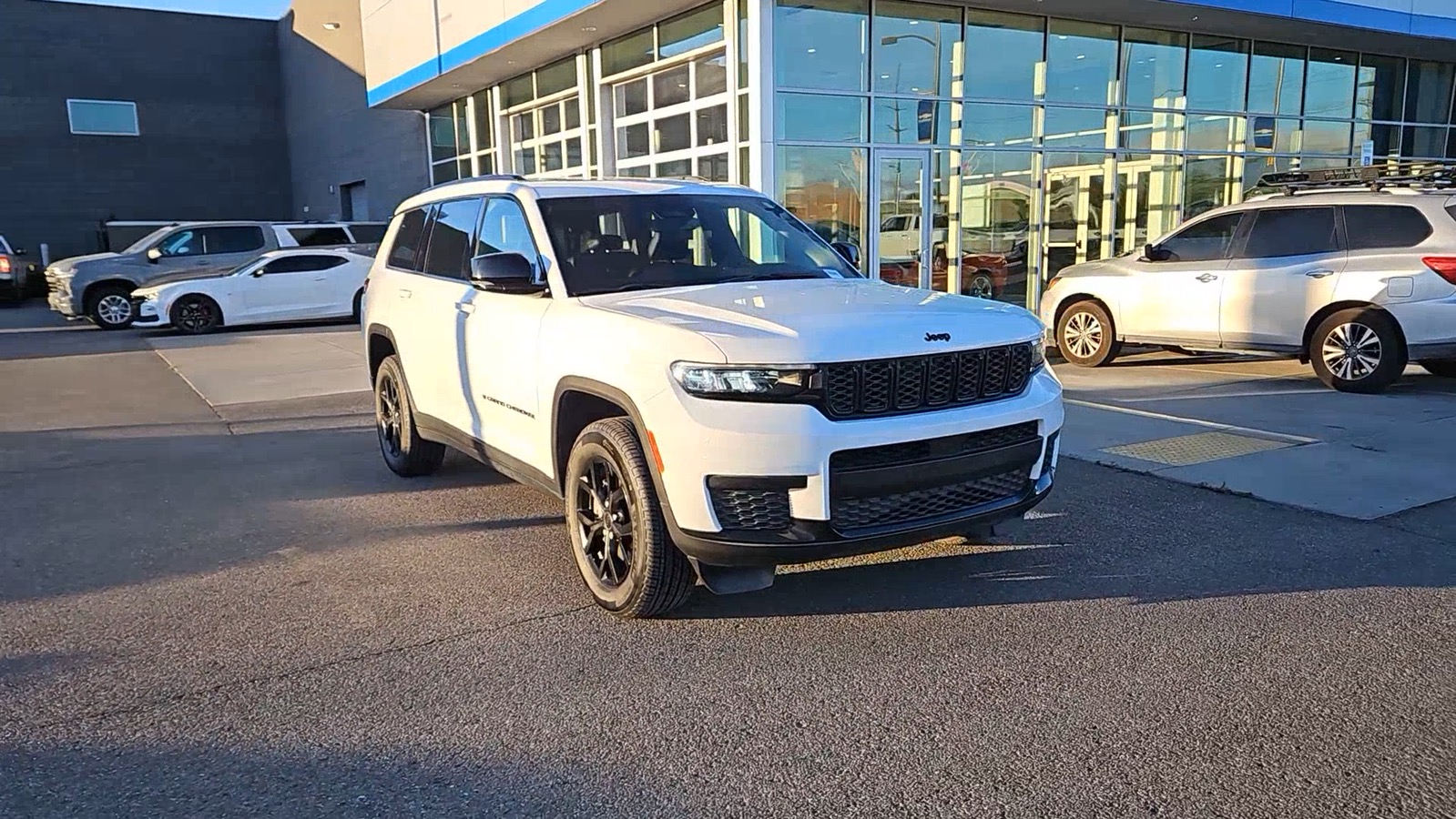 2024 Jeep Grand Cherokee L Altitude X 33