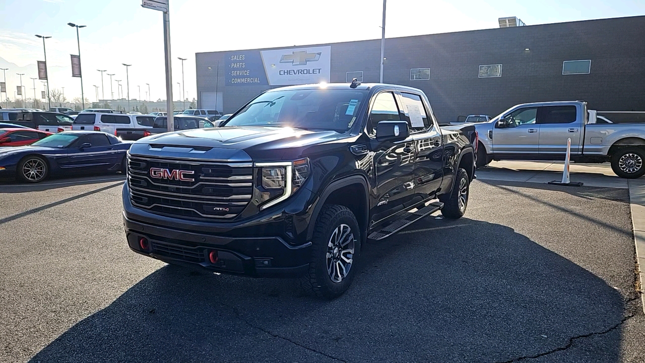 2023 GMC Sierra 1500 AT4 1