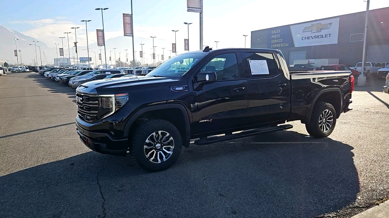 2023 GMC Sierra 1500 AT4 2