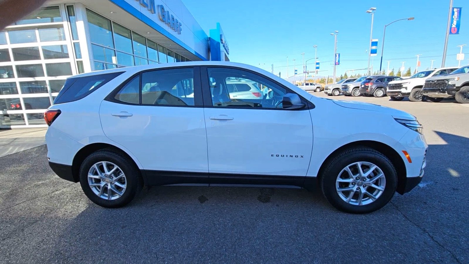 2024 Chevrolet Equinox LS 10