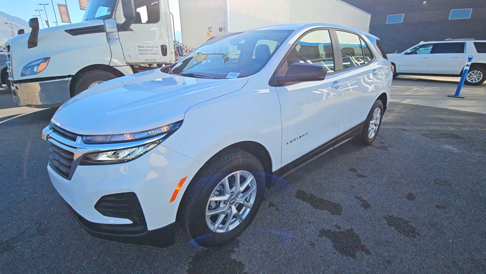 2024 Chevrolet Equinox LS 43