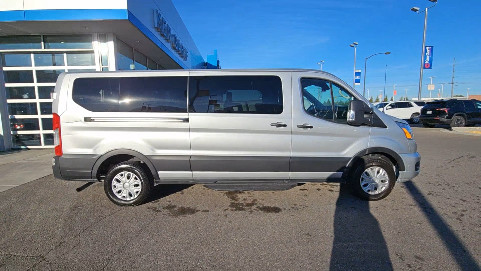 2021 Ford Transit Passenger Wagon XLT 11