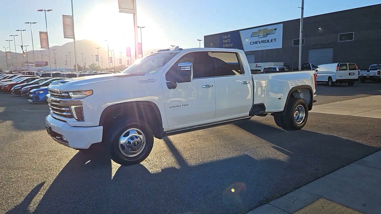 2023 Chevrolet Silverado 3500HD High Country 3