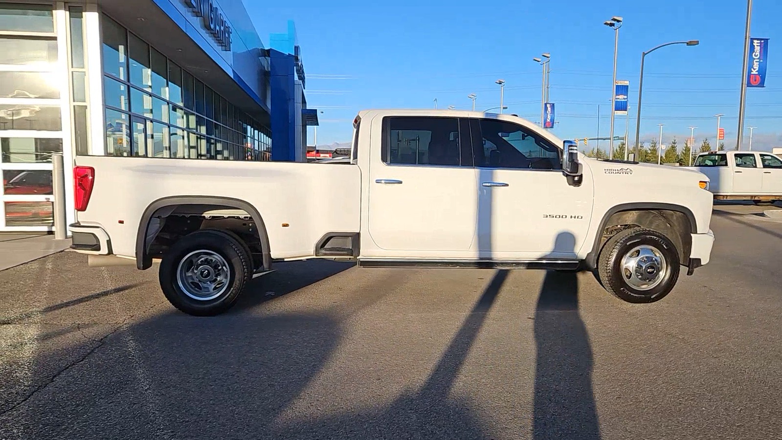 2023 Chevrolet Silverado 3500HD High Country 10