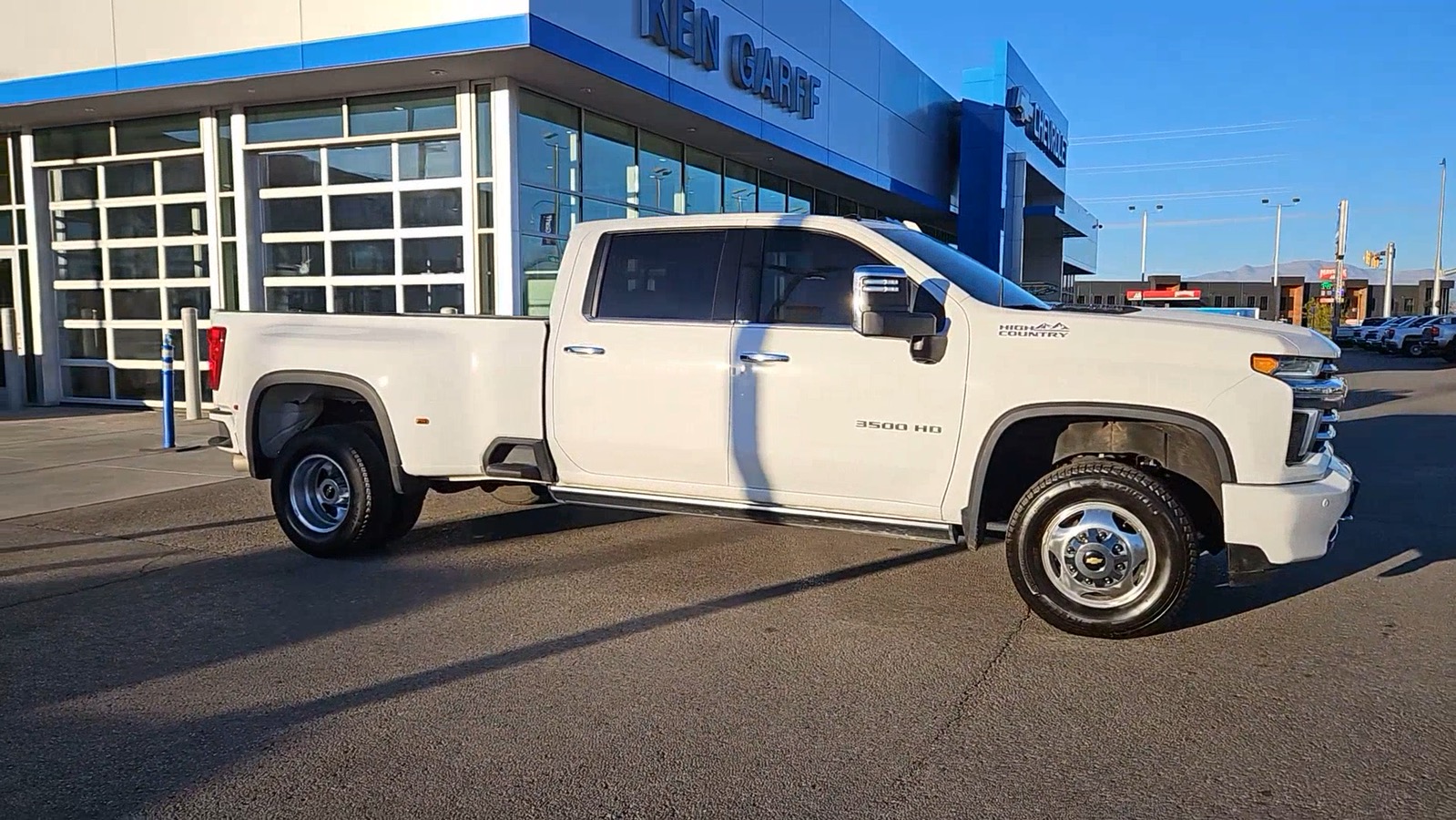 2023 Chevrolet Silverado 3500HD High Country 11