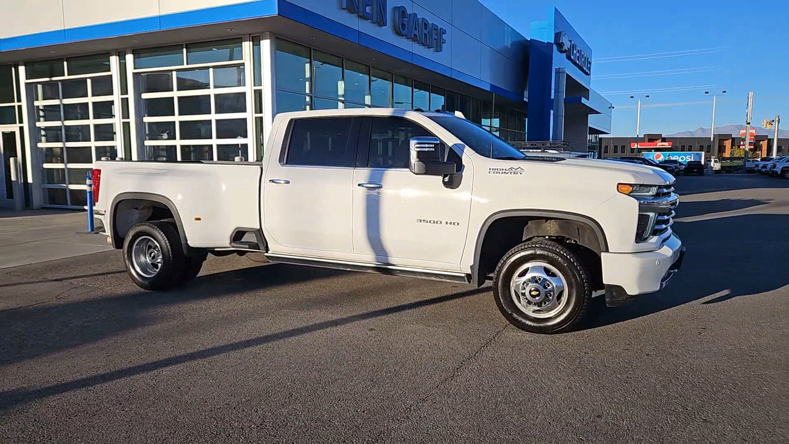 2023 Chevrolet Silverado 3500HD High Country 36