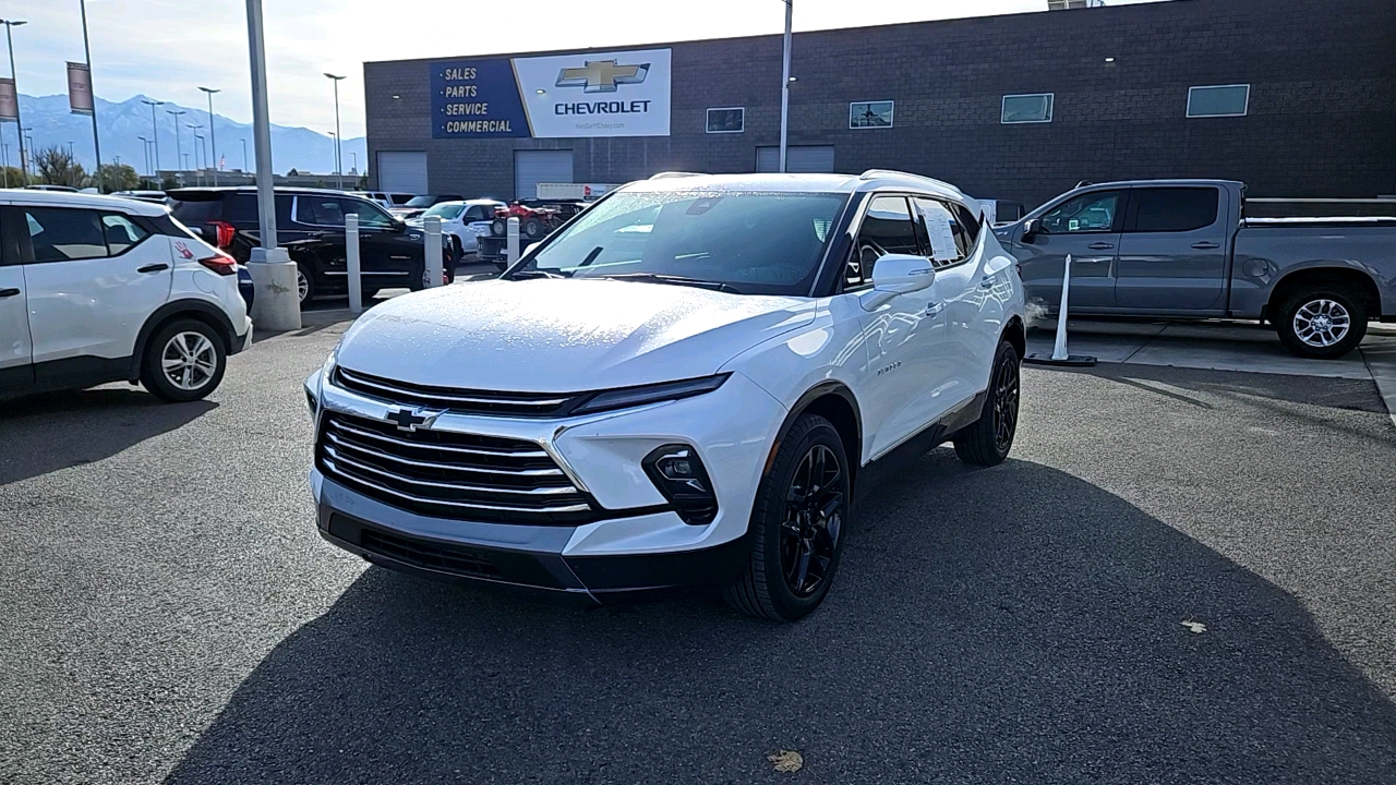 2023 Chevrolet Blazer Premier 1