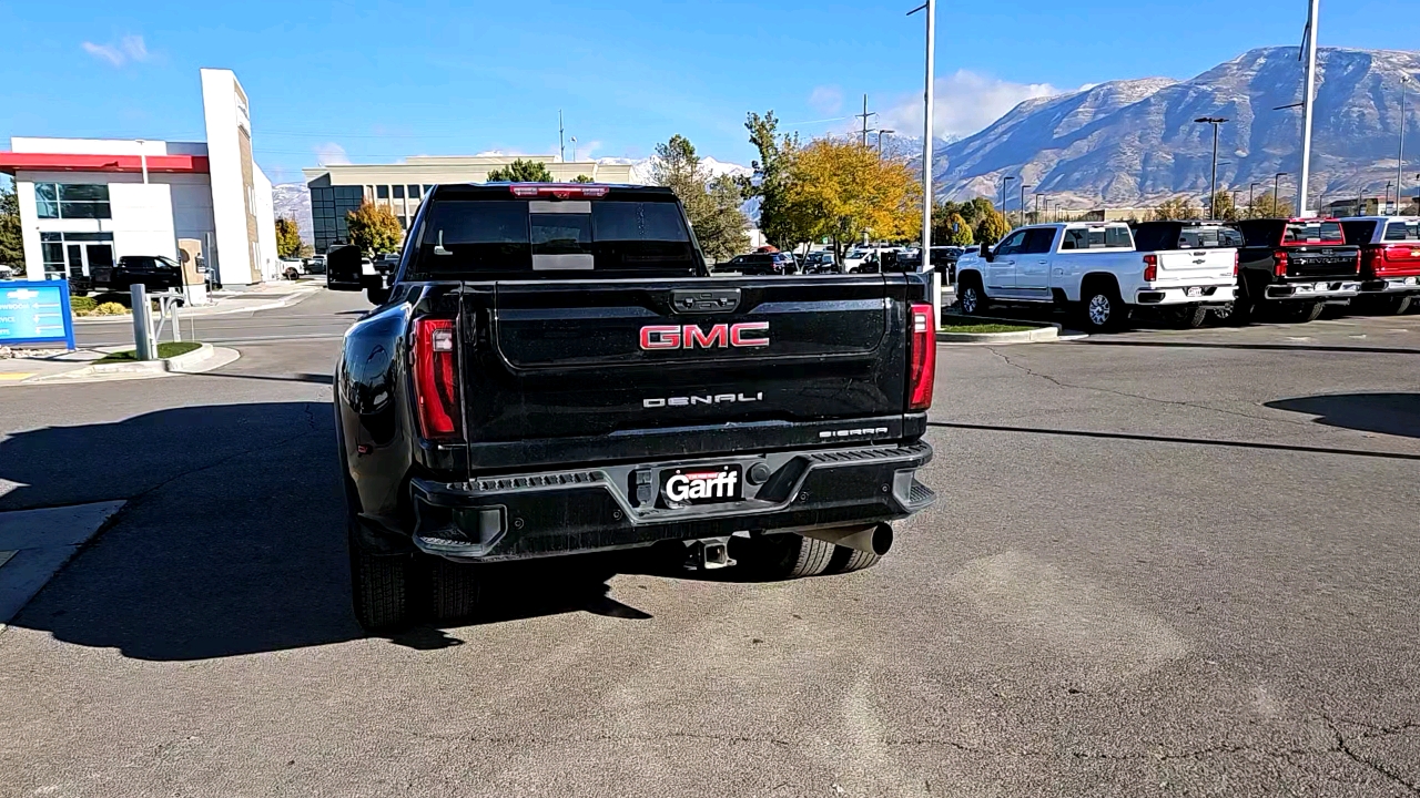 2024 GMC Sierra 3500HD Denali 4