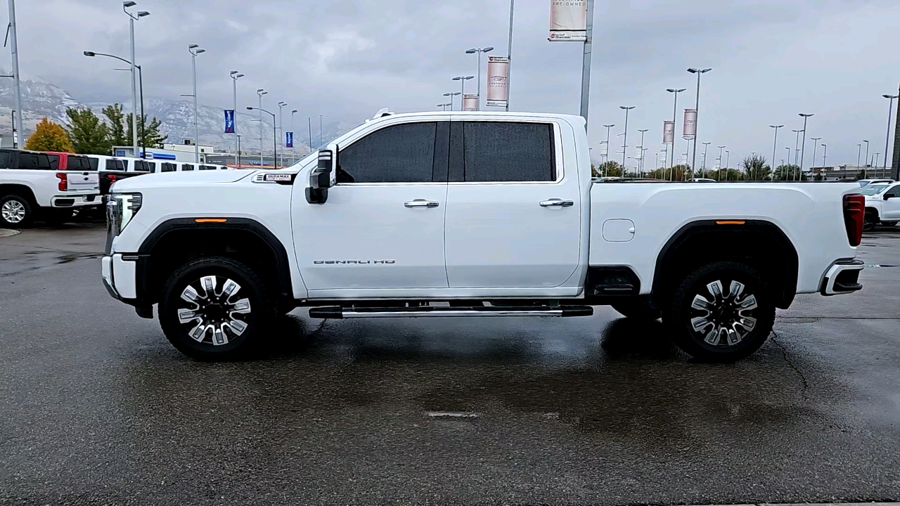 2024 GMC Sierra 2500HD Denali 2