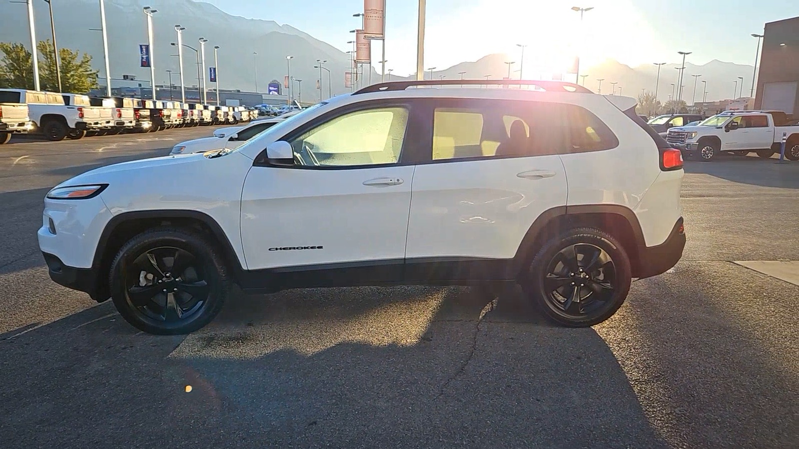 2016 Jeep Cherokee Altitude 3