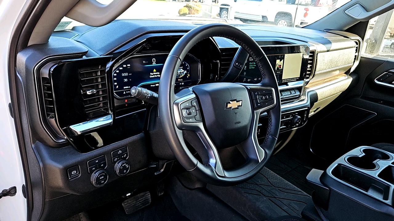 2024 Chevrolet Silverado 3500HD LT 9