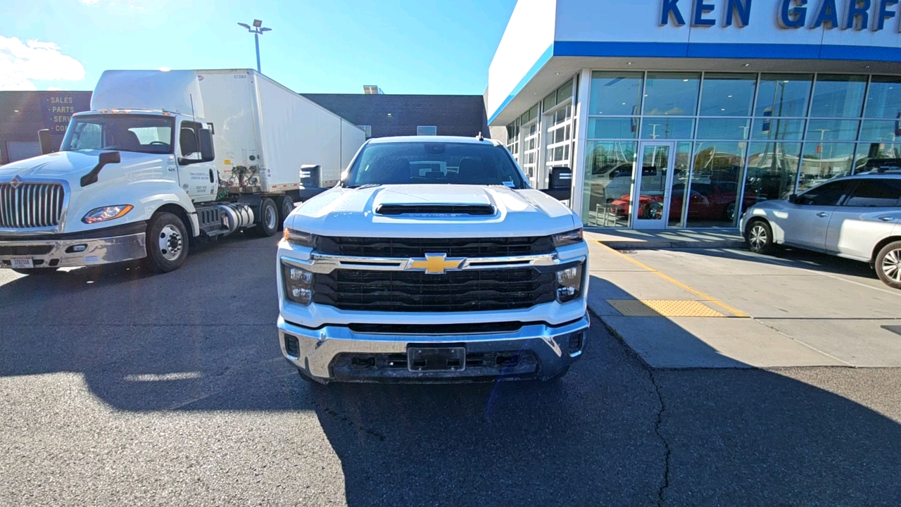 2024 Chevrolet Silverado 3500HD LT 25