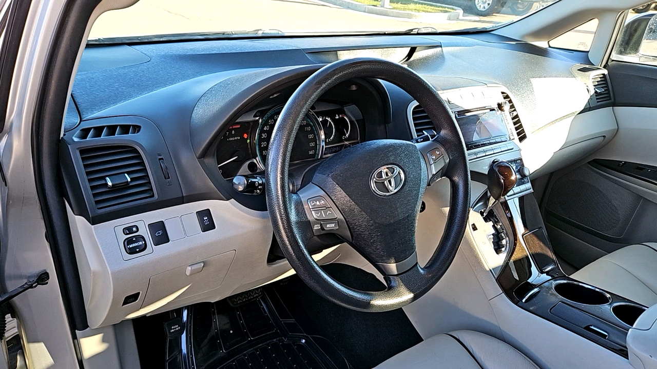 2011 Toyota Venza Base 10