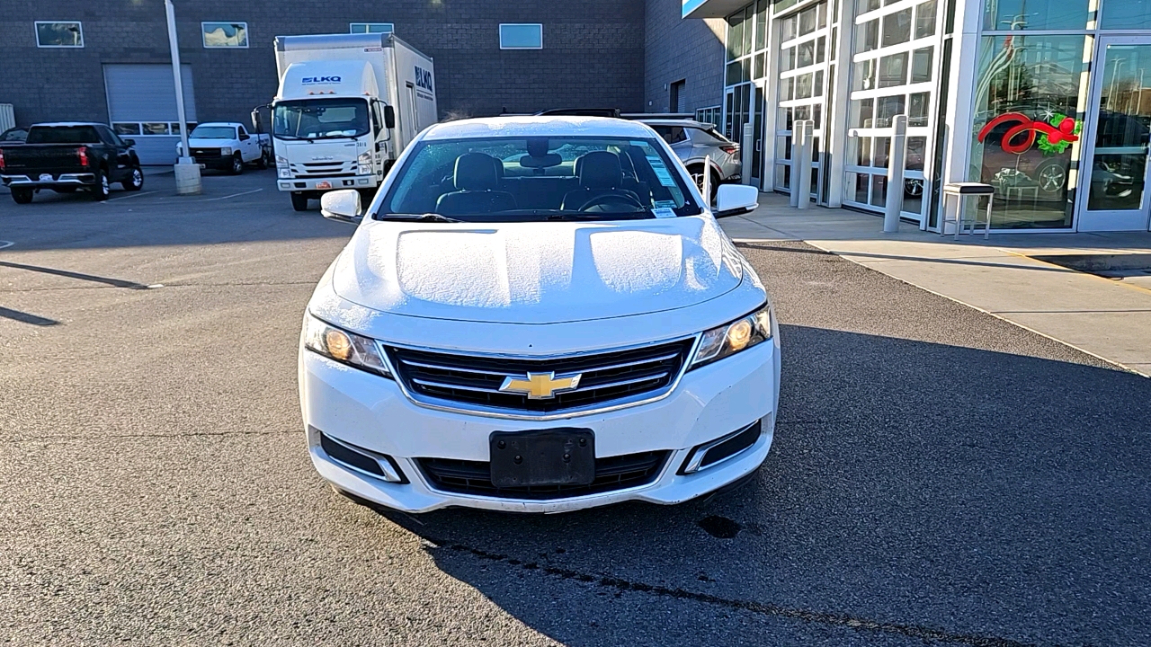 2017 Chevrolet Impala LT 24