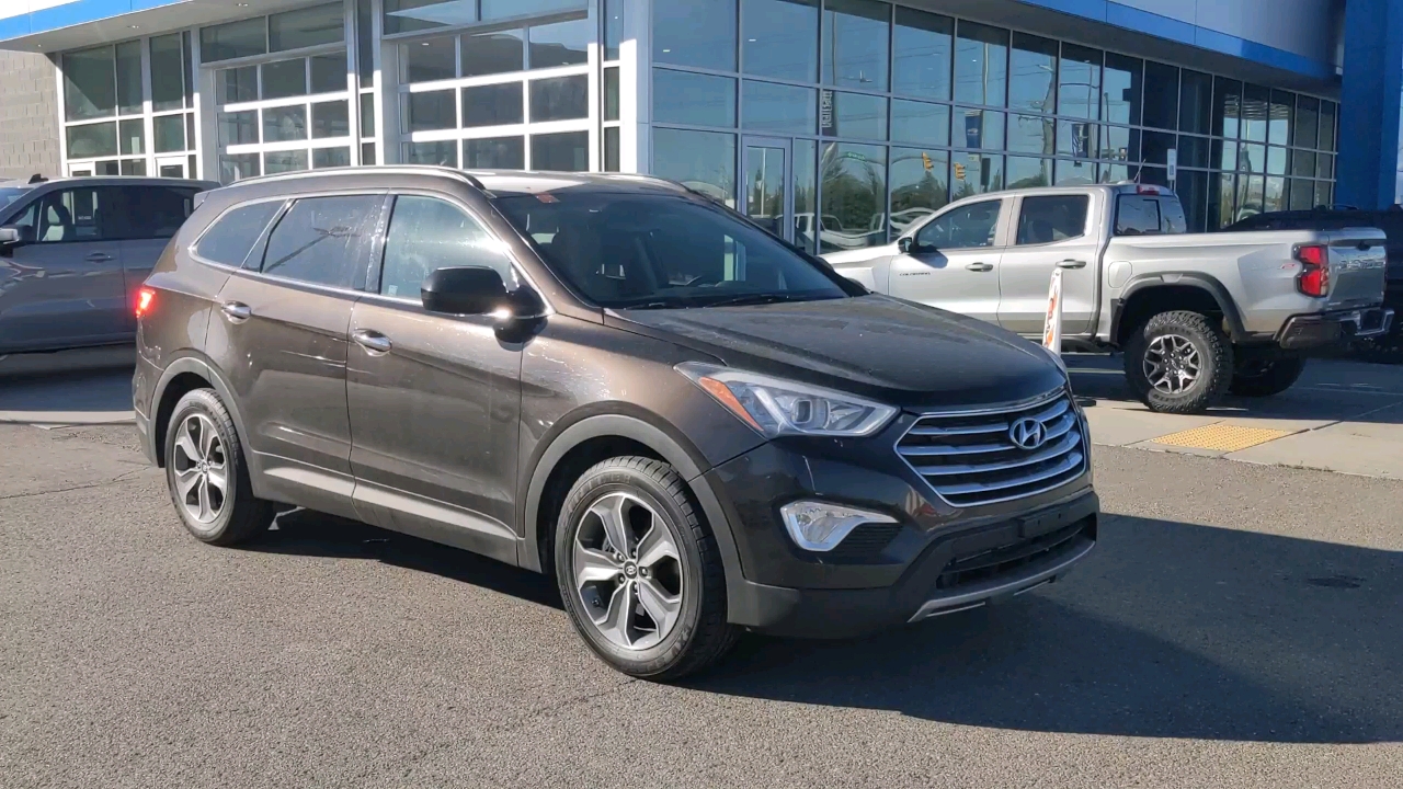 2016 Hyundai Santa Fe SE 7