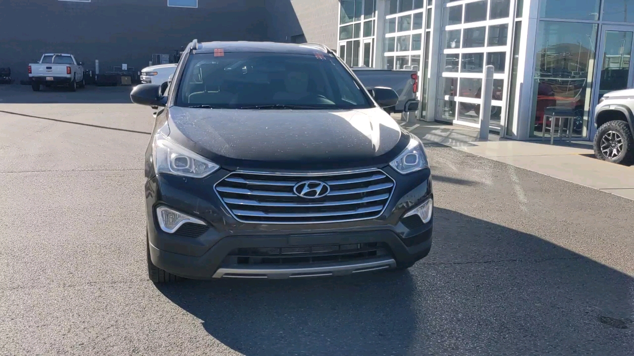 2016 Hyundai Santa Fe SE 8