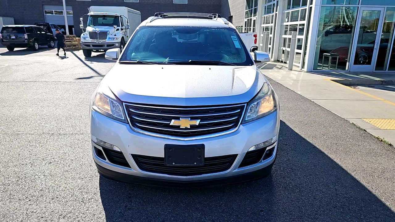 2017 Chevrolet Traverse LT 26