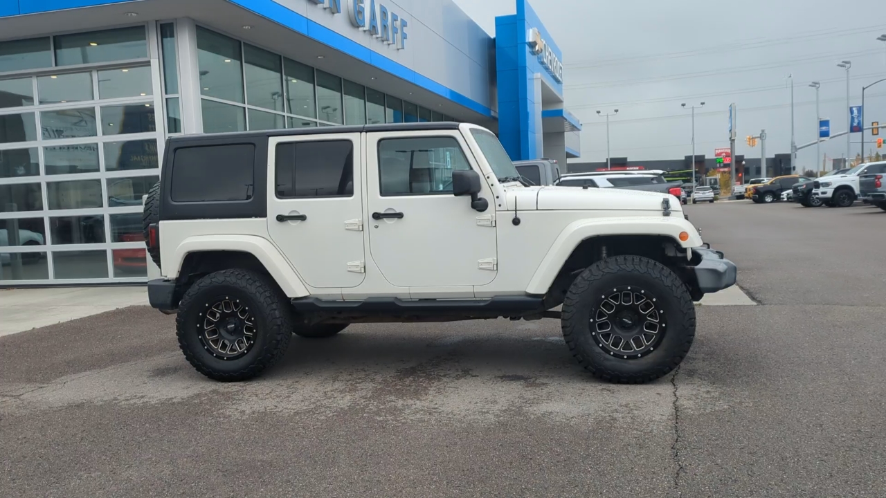 2010 Jeep Wrangler Unlimited Sahara 6