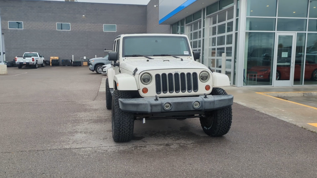 2010 Jeep Wrangler Unlimited Sahara 8